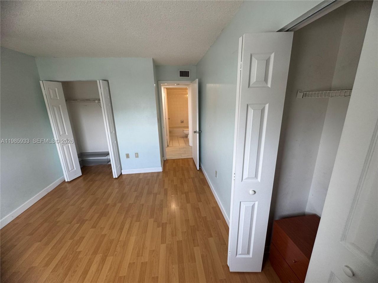 8075 NW 7th St, Unit 403, Miami, FL 33126 Photo