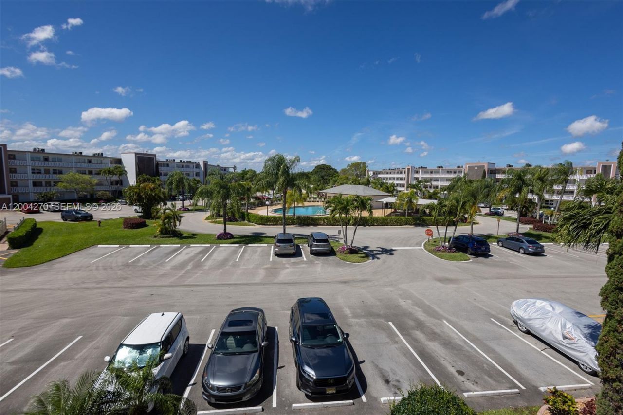 3049 Wolverton C , Unit 3049, Boca Raton, FL 33434 Photo