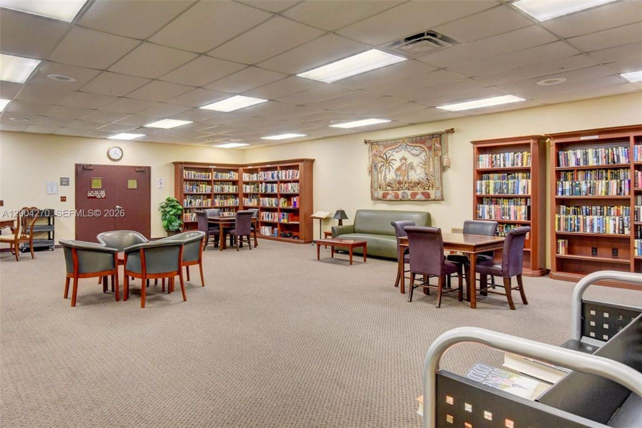 3049 Wolverton C , Unit 3049, Boca Raton, FL 33434 Photo