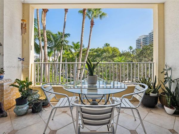 719 Crandon Blvd , Unit 310, Key Biscayne, FL 33149