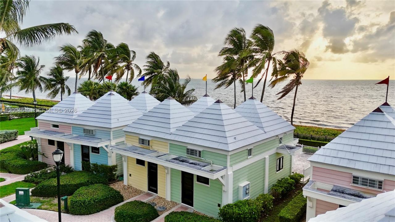 719 Crandon Blvd , Unit 310, Key Biscayne, FL 33149 Photo