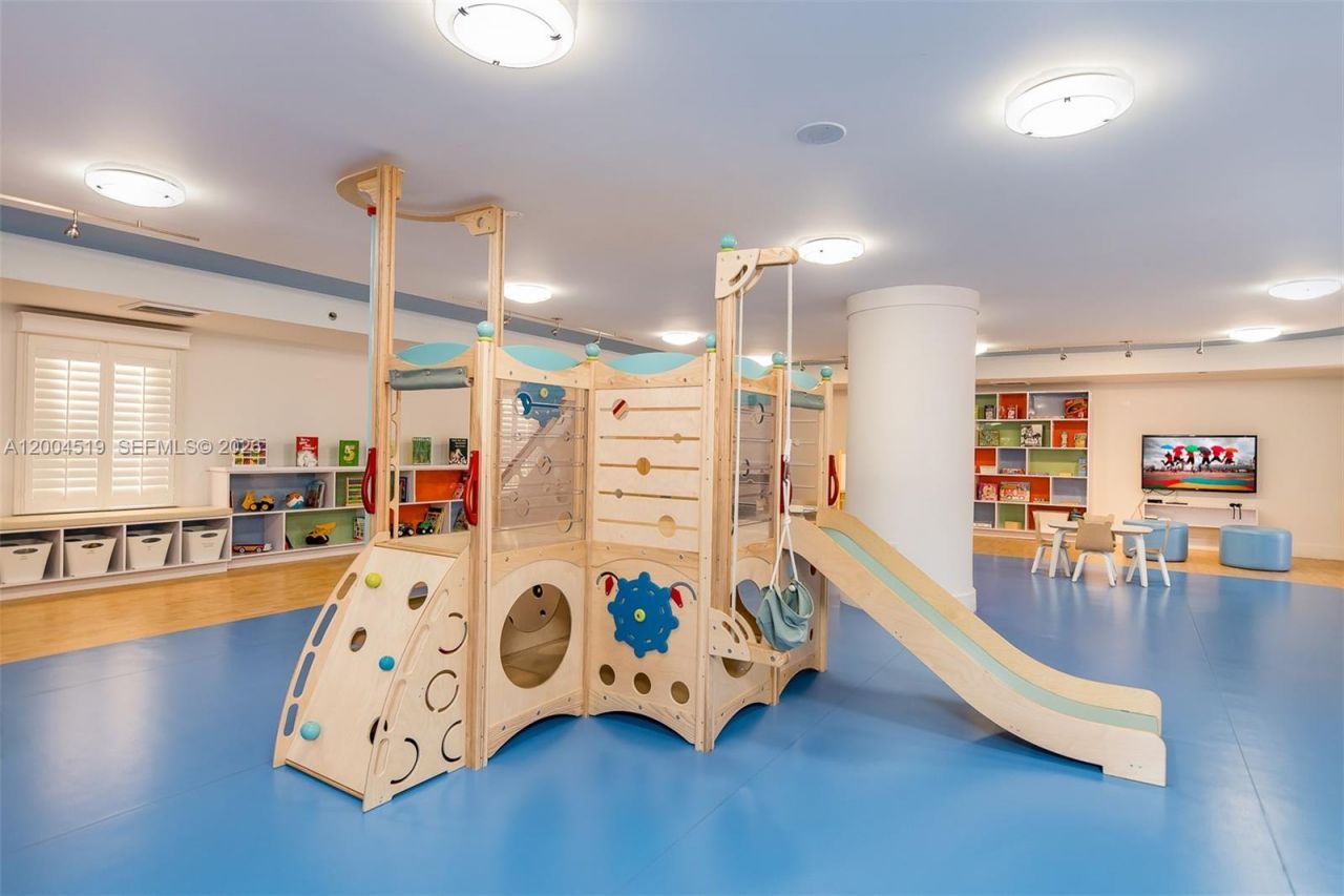 719 Crandon Blvd , Unit 310, Key Biscayne, FL 33149 Photo