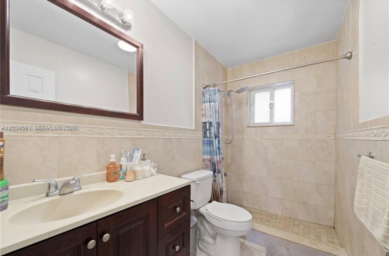 440 E 23rd St , Unit 1310, Hialeah, FL 33013 Photo