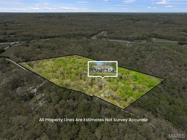 24331 Deer Creek Road, Warrenton, MO 63383