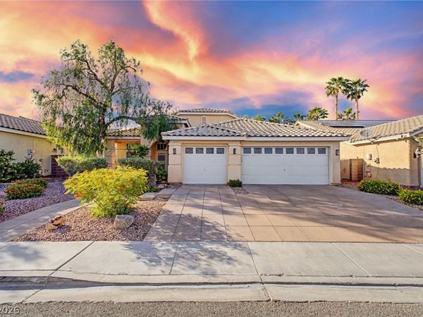 1036 Coldwater Falls Way , Las Vegas, NV 89123