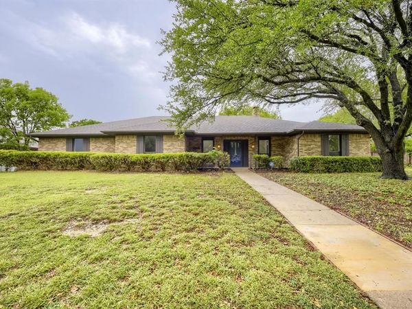 1203 Westminister Lane , Duncanville, TX 75137