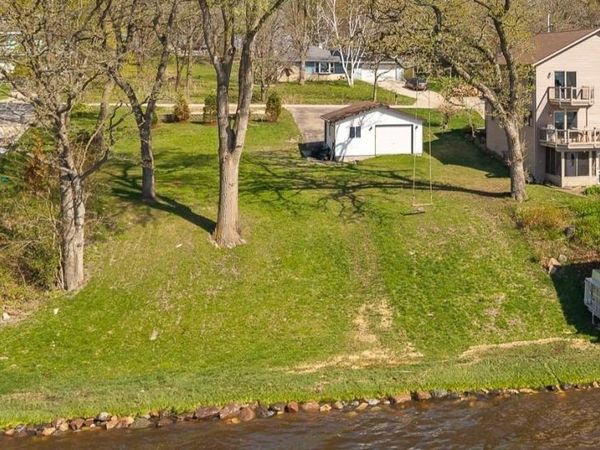 N1025 Vinnie Ha Ha Road, Fort Atkinson, WI 53538