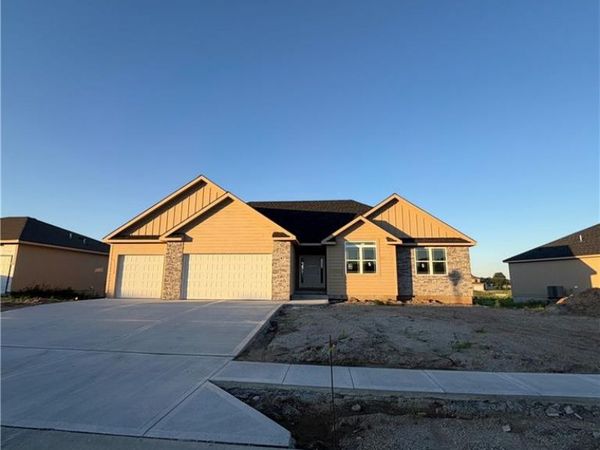 2347 Foxtail Drive, Kearney, MO 64060