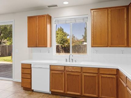694 Devonshire Ln, Lincoln, CA 95648 Photo