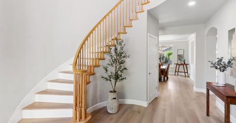 651 Hawkcrest Cir, Sacramento, CA 95835 Photo