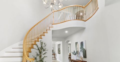 651 Hawkcrest Cir, Sacramento, CA 95835 Photo