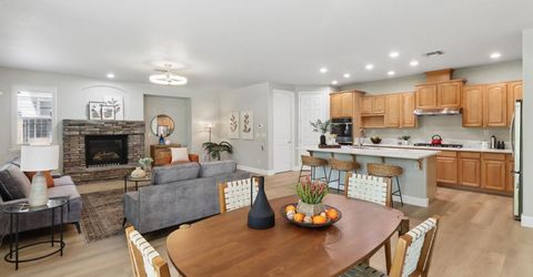 651 Hawkcrest Cir, Sacramento, CA 95835 Photo