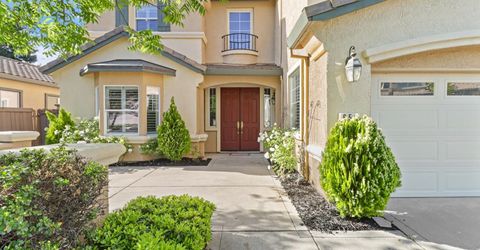 651 Hawkcrest Cir, Sacramento, CA 95835 Photo