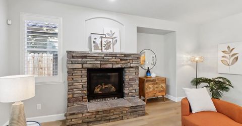 651 Hawkcrest Cir, Sacramento, CA 95835 Photo