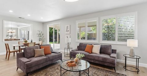 651 Hawkcrest Cir, Sacramento, CA 95835 Photo