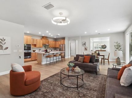651 Hawkcrest Cir, Sacramento, CA 95835 Photo