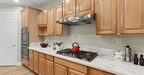 651 Hawkcrest Cir, Sacramento, CA 95835 Photo