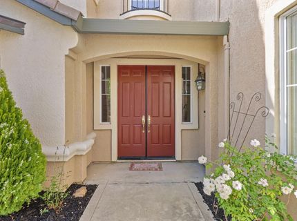 651 Hawkcrest Cir, Sacramento, CA 95835 Photo