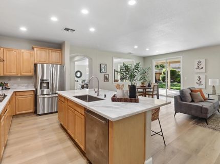 651 Hawkcrest Cir, Sacramento, CA 95835 Photo