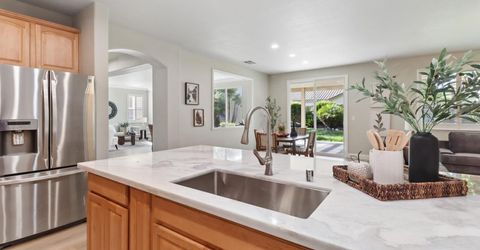 651 Hawkcrest Cir, Sacramento, CA 95835 Photo