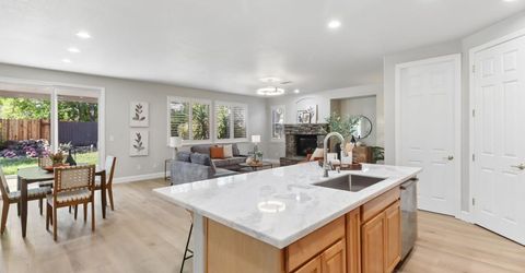 651 Hawkcrest Cir, Sacramento, CA 95835 Photo