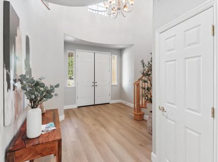 651 Hawkcrest Cir, Sacramento, CA 95835 Photo