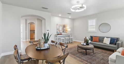 651 Hawkcrest Cir, Sacramento, CA 95835 Photo