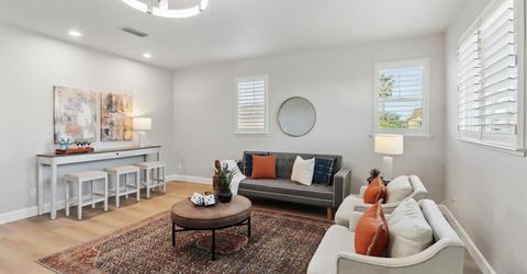 651 Hawkcrest Cir, Sacramento, CA 95835 Photo