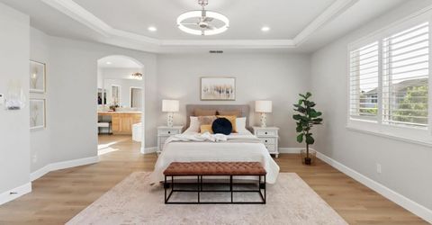 651 Hawkcrest Cir, Sacramento, CA 95835 Photo