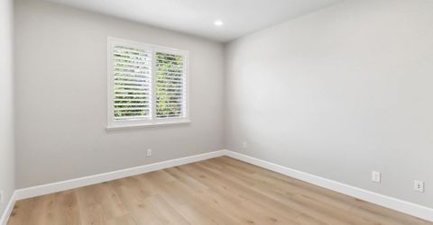 651 Hawkcrest Cir, Sacramento, CA 95835 Photo