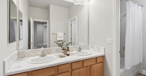 651 Hawkcrest Cir, Sacramento, CA 95835 Photo