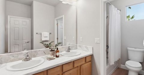 651 Hawkcrest Cir, Sacramento, CA 95835 Photo