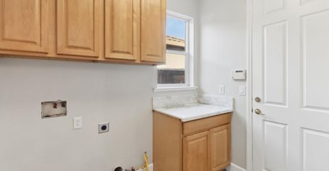 651 Hawkcrest Cir, Sacramento, CA 95835 Photo