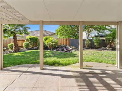 651 Hawkcrest Cir, Sacramento, CA 95835 Photo