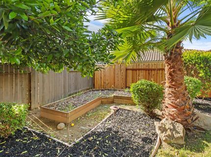 651 Hawkcrest Cir, Sacramento, CA 95835 Photo