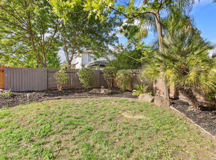 651 Hawkcrest Cir, Sacramento, CA 95835 Photo