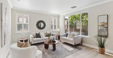651 Hawkcrest Cir, Sacramento, CA 95835 Photo