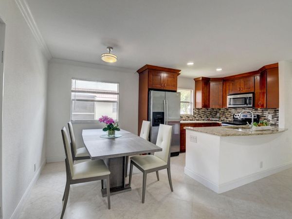 468 Saxony Way, Delray Beach, FL 33446