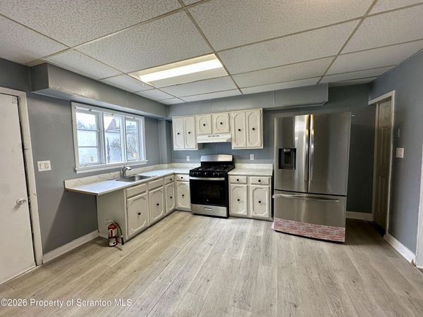 6 Magnolia Avenue , Wilkes-Barre, PA 18702