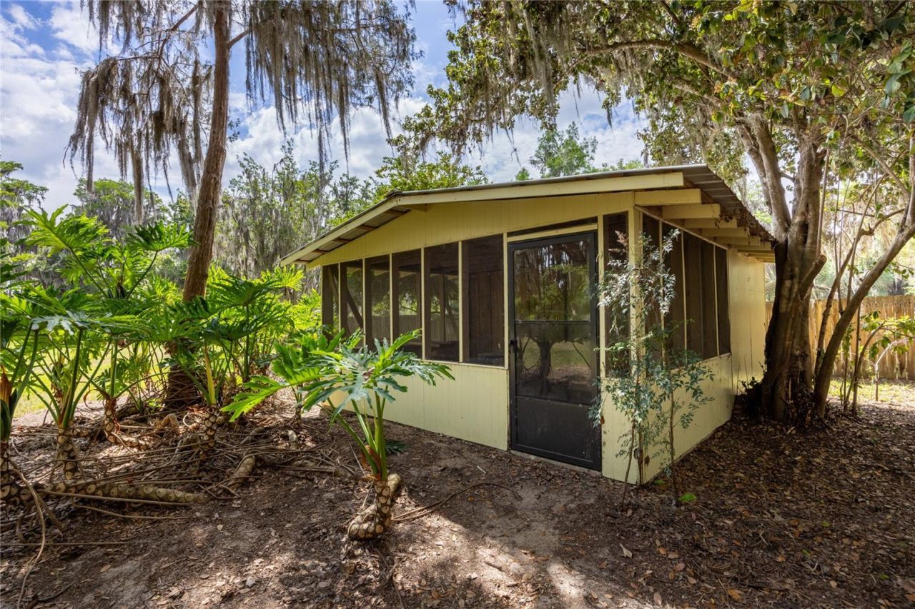 7305 NE 222nd Street , Melrose, FL 32666 Photo
