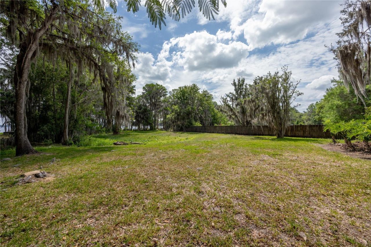 7305 NE 222nd Street , Melrose, FL 32666 Photo