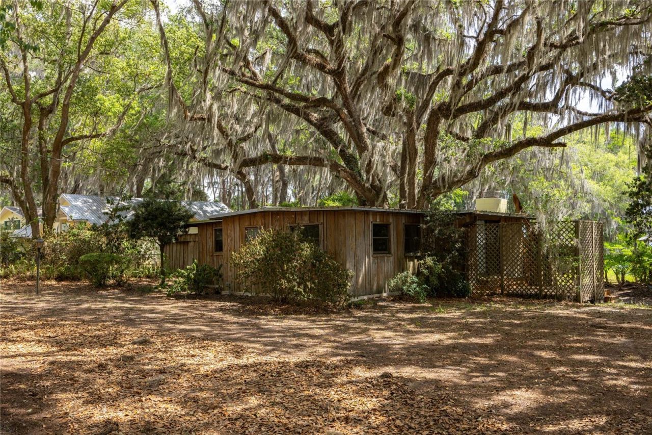 7305 NE 222nd Street , Melrose, FL 32666 Photo