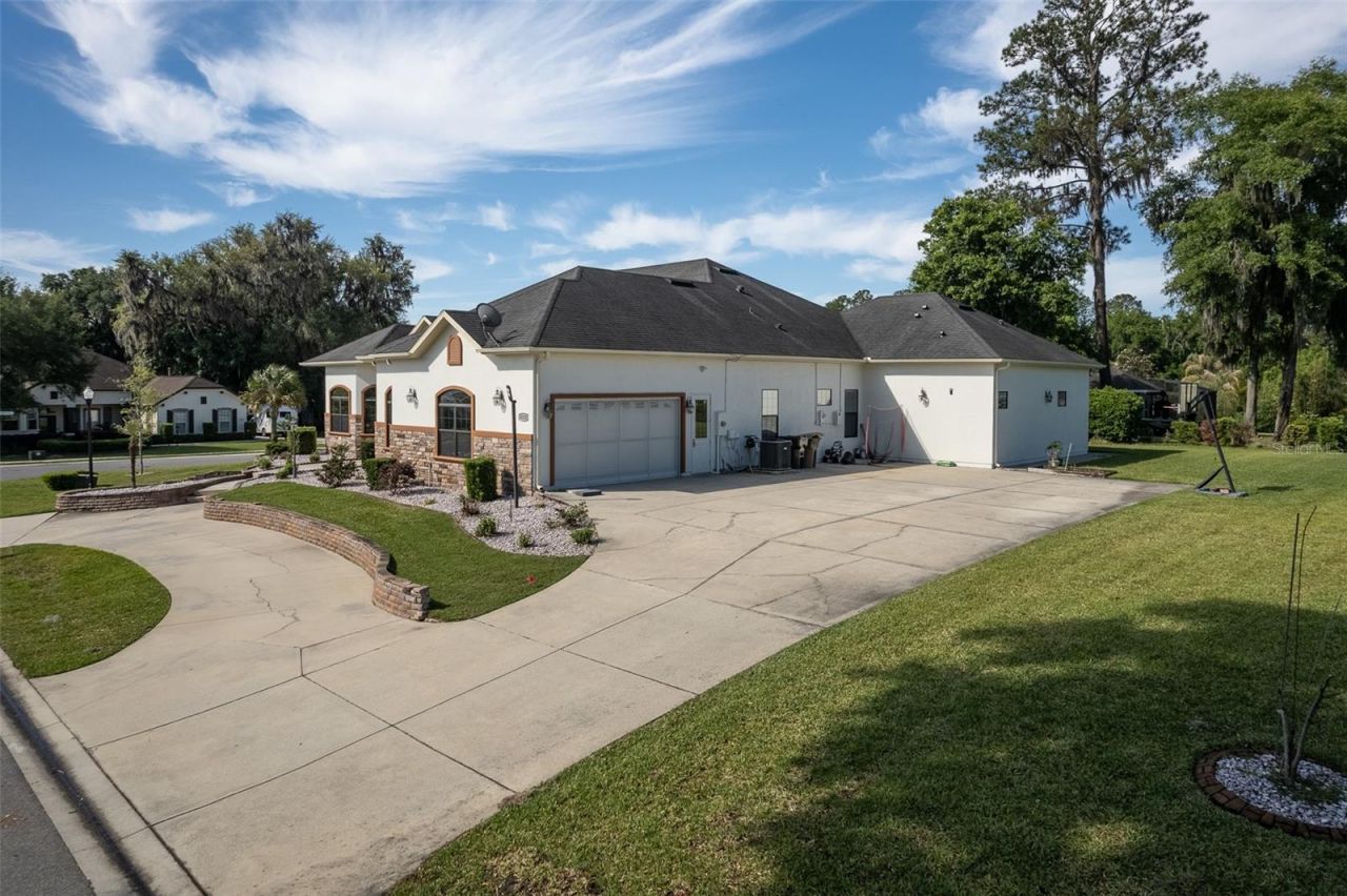 4222 SE 9th Avenue, Ocala, FL 34480 Photo