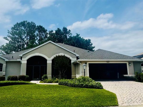 5607 SIR CHURCHILL DRIVE , LEESBURG, FL 34748