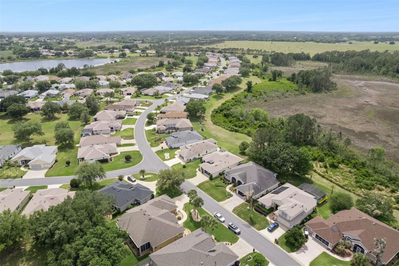 5607 Sir Churchill Drive, Leesburg, FL 34748 Photo