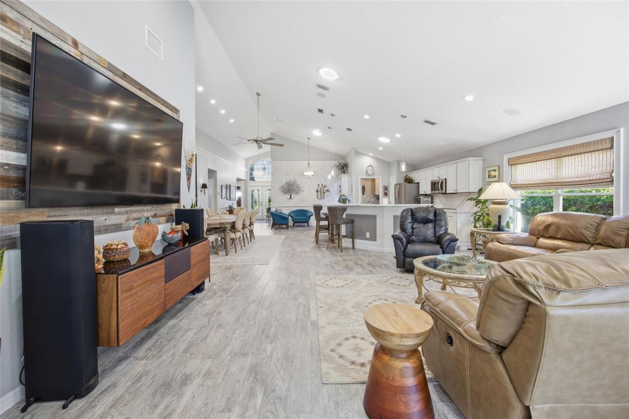 6120 Landings Boulevard , Lady Lake, FL 32159 Photo