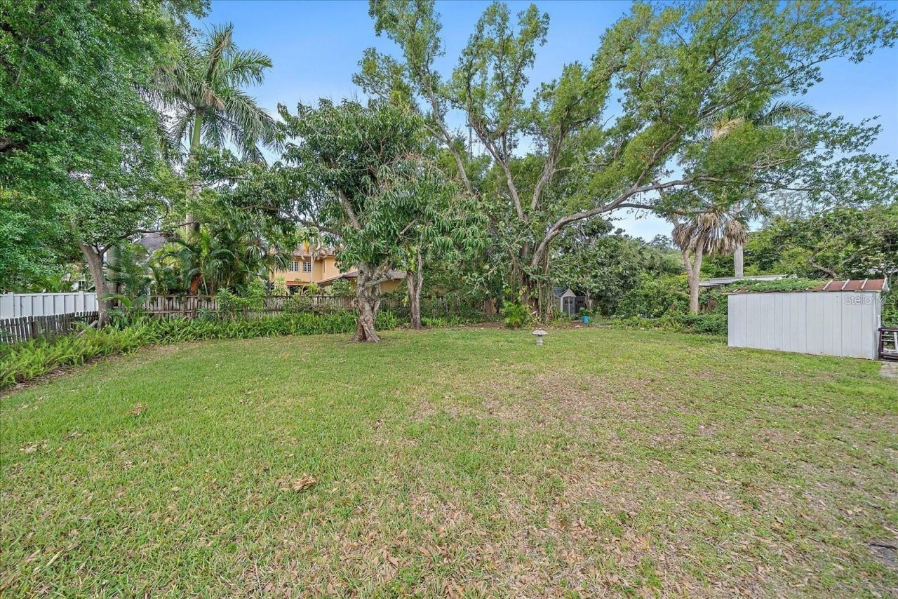 1702 Waldemere Street , Sarasota, FL 34239 Photo