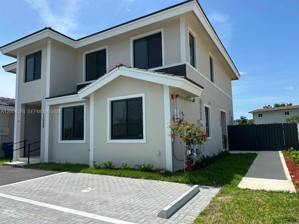 12554 SW 194th St, Miami, FL 33177 Photo