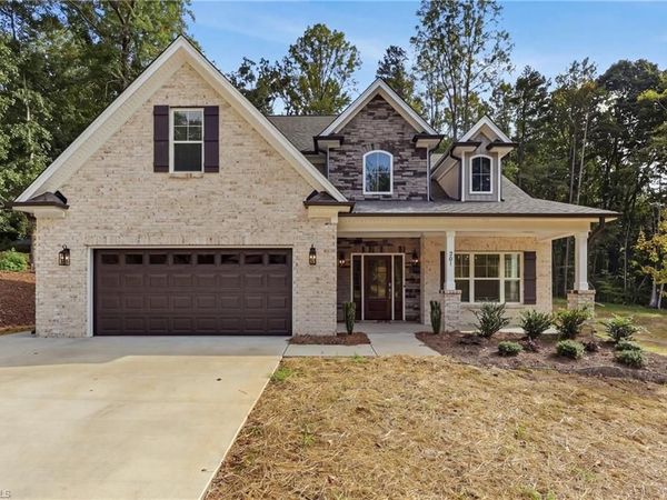 201 Indian Wells Circle, Lexington, NC 27295