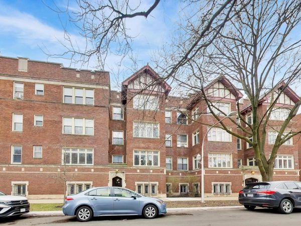 2221 E 68th Street , Unit 3, Chicago, IL 60649